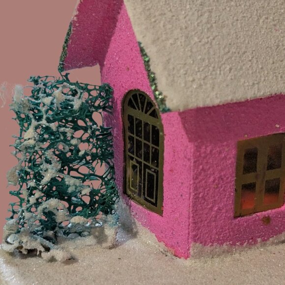 Vintage 1950s Christmas Japanese Putz House Pink Cardboard Cottage - Picture 4 of 4